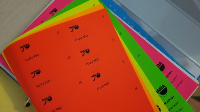 Самоклеючий папір Ritrama Fluo
