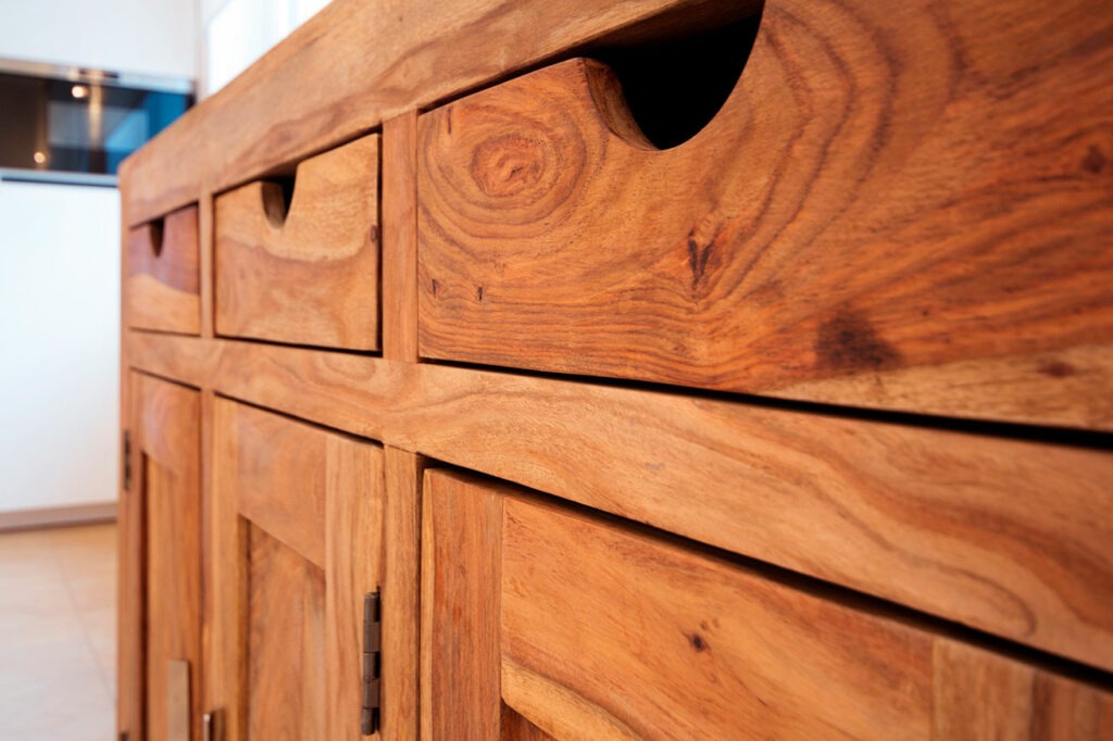 Применение пленки для защиты деревянных изделий